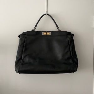 Extra large Fendi peekaboo bag